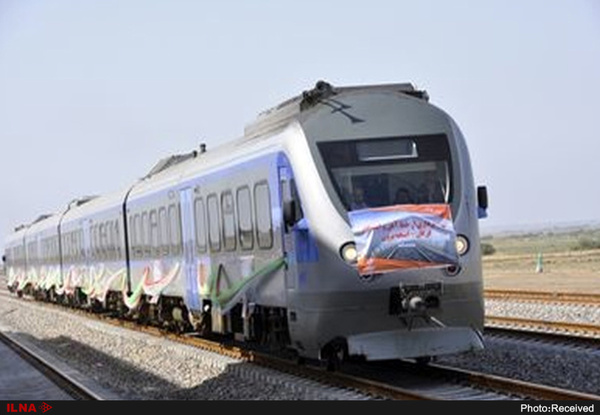 آمادگی راه آهن برای انتقال خودروها و مردم آسیب دیده سیل شیراز