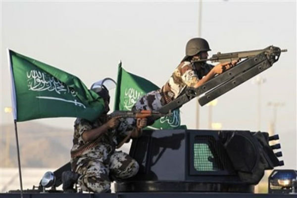 افشاگر اخبار آل سعود: وضع ارتش سعودی در مرز‌ها با یمن وخیم است