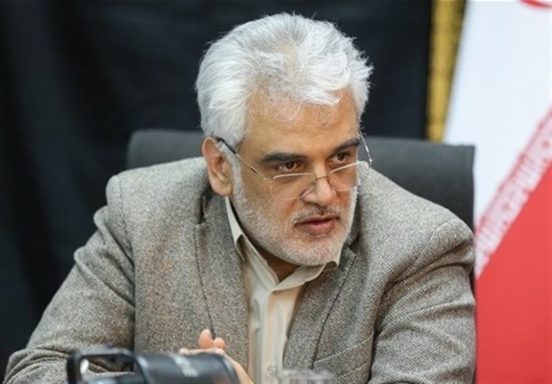 طهرانچی: نقد تشکل های دانشجویی برای دانشگاه آزاد غنیمت است