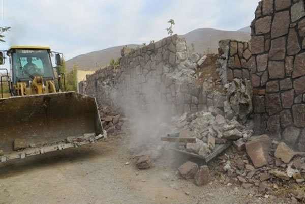 تخریب ۶۷۲ مورد ساخت و ساز غیرمجاز در شمیرانات طی سه سال گذشته