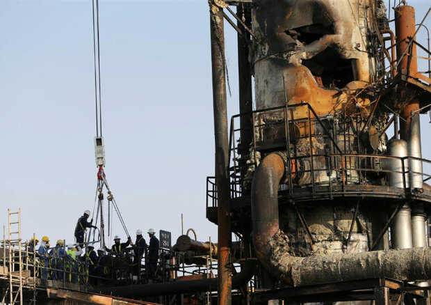 بازدید رسانه‌ها از تاسیسات نفتی آسیب‌دیده سعودی + عکس