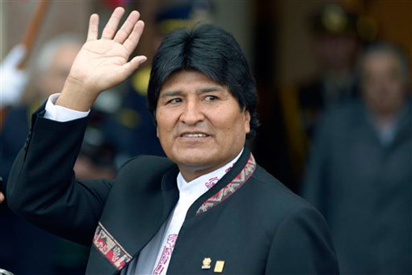 رهبر چپ گرا پیشتاز انتخابات ریاست جمهوری بولیوی/ احتمال ۲ مرحله‌ای شدن
