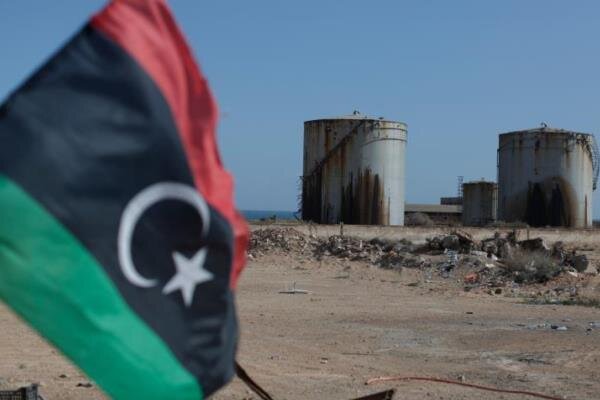 سقوط تولید نفت لیبی همچنان ادامه دارد