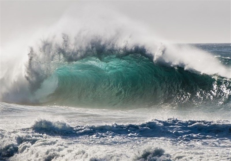 هشدار امواج 3 متری در دریای خزر