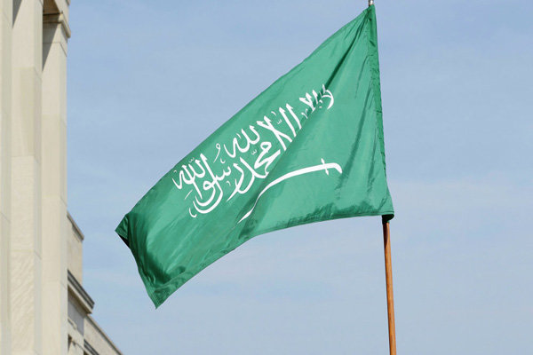 عربستان: کشورها تا مشخص شدن وضعیت کرونا برای حج برنامه ریزی نکنند