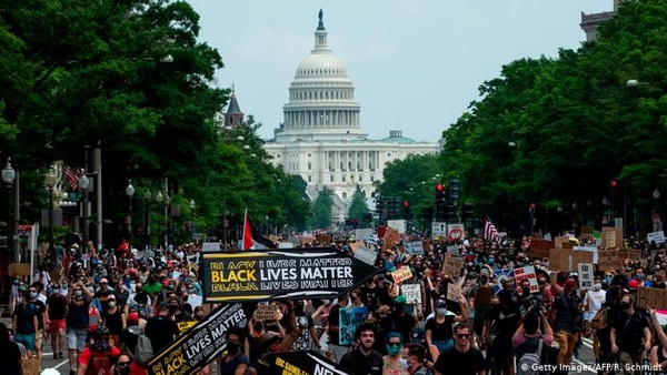 تظاهرات فعلی آمریکا ریشه در مسائلی چون نابرابری اجتماعی دارد