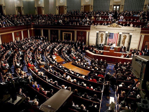 ابتلای ۱۸ عضو مجلس نمایندگان آمریکا به کرونا