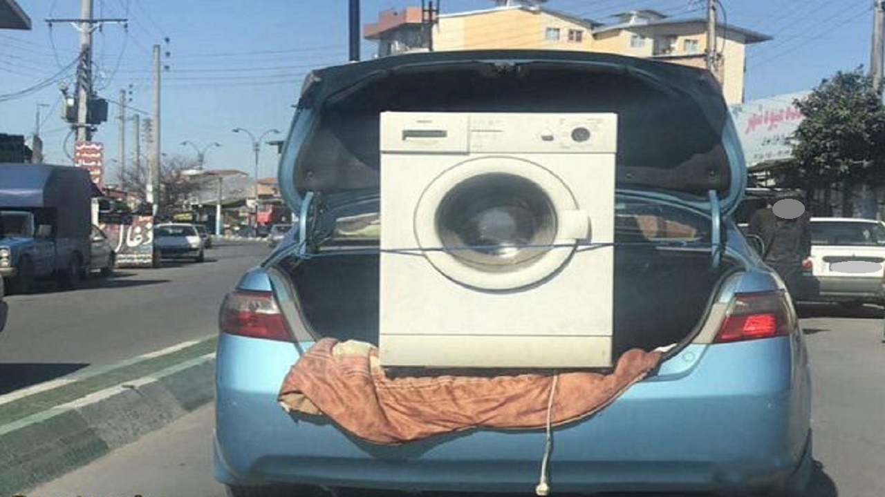 باربری با خودرو‌های لاکچری در تهران/ هنجارشکنی رانندگان که جان شهروندان را به خطر می‌اندازد + تصاویر