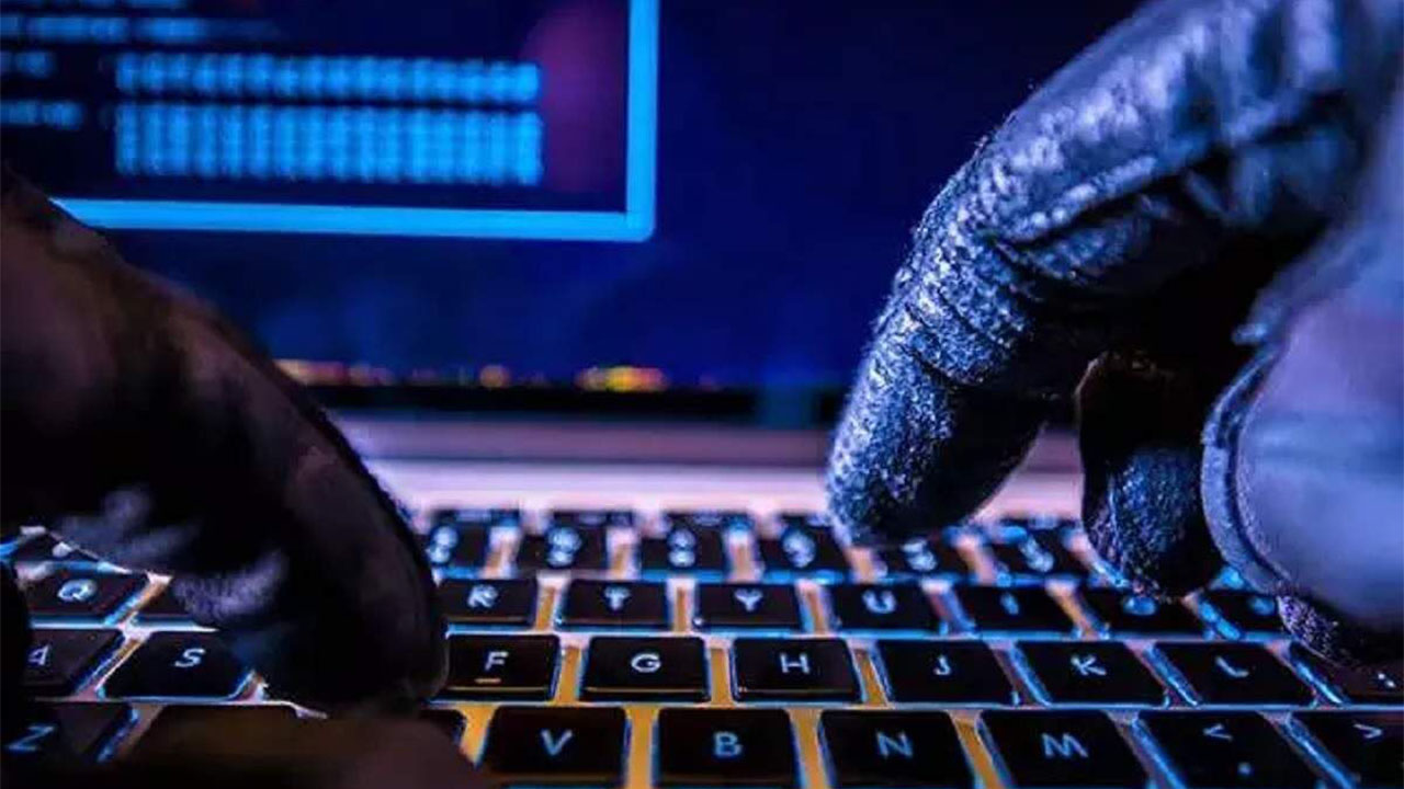 حمله سایبری گسترده برای رخنه در سایت‌های دولتی فرانسه