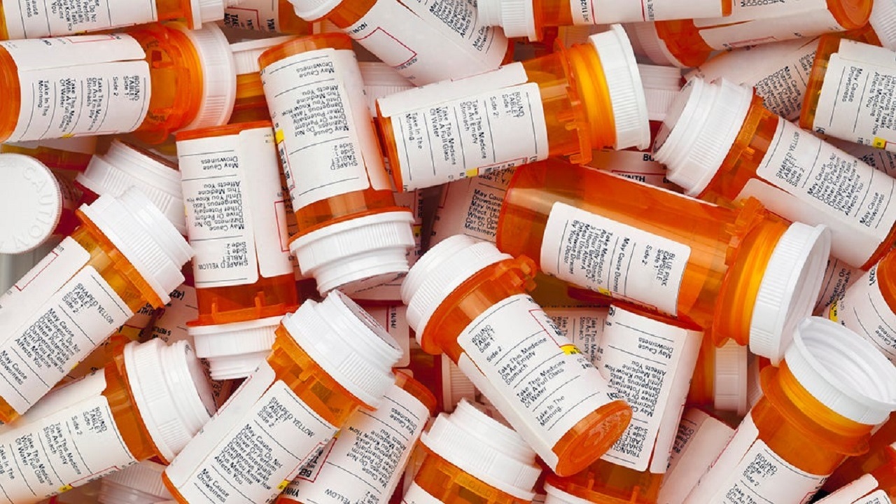 کانادا تجویز داروهای خاص برای مصرف داخلی در آمریکا را ممنوع کرد