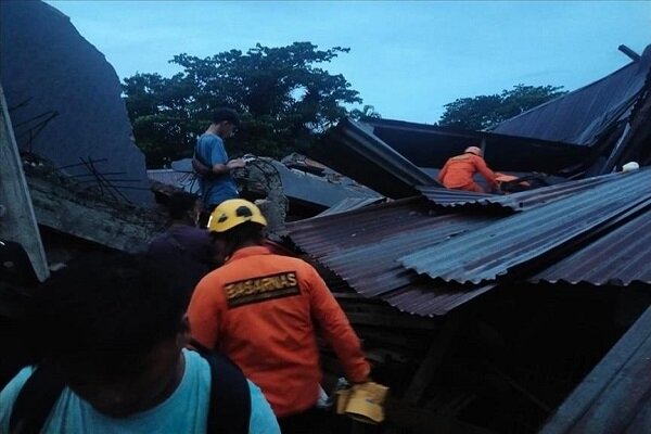 شمار کشته‌های زلزله اندونزی به ۴۲ نفر افزایش یافت