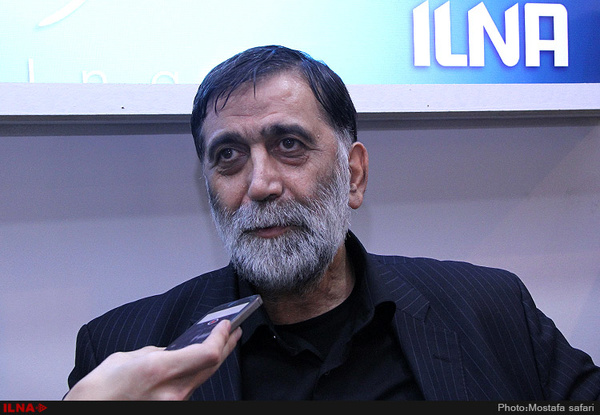 ویدیو: ورود مصطفی آجورلو و حسن نصر اصفهانی در محل برگزاری انتخابات
