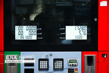 ۲۲۰ جایگاه با کارت، سوخت عرضه می‌کنند/ ۸۰ درصد پمپ‌بنزین‌ها آف‌لاین هستند