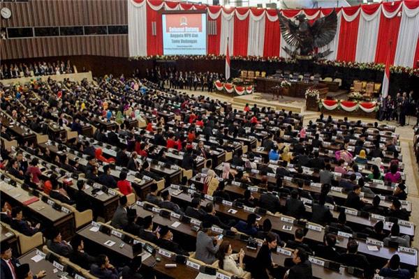 با تصويب پارلمان، پايتخت اندونزي به شهر ديگري منتقل مي‌شود